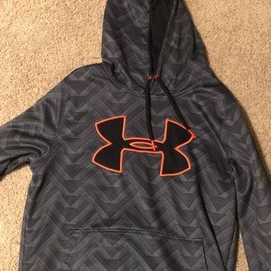 Under armour sweatshirt.